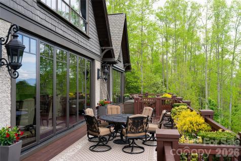 66 N Deerhaven Lane Asheville NC 28803