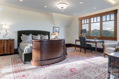 66 N Deerhaven Lane Asheville NC 28803