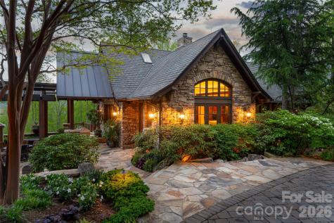 66 N Deerhaven Lane Asheville NC 28803