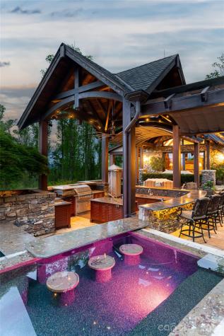 66 N Deerhaven Lane Asheville NC 28803