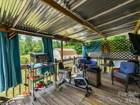 1472 Ridgewood Drive Concord NC 28027