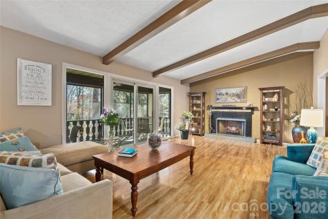3017 Chestnut Tree Road Hendersonville NC 28792