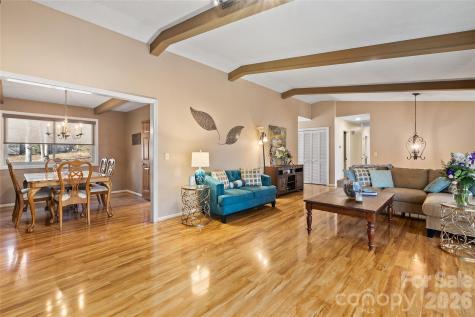 3017 Chestnut Tree Road Hendersonville NC 28792