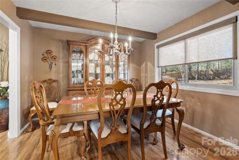 3017 Chestnut Tree Road Hendersonville NC 28792
