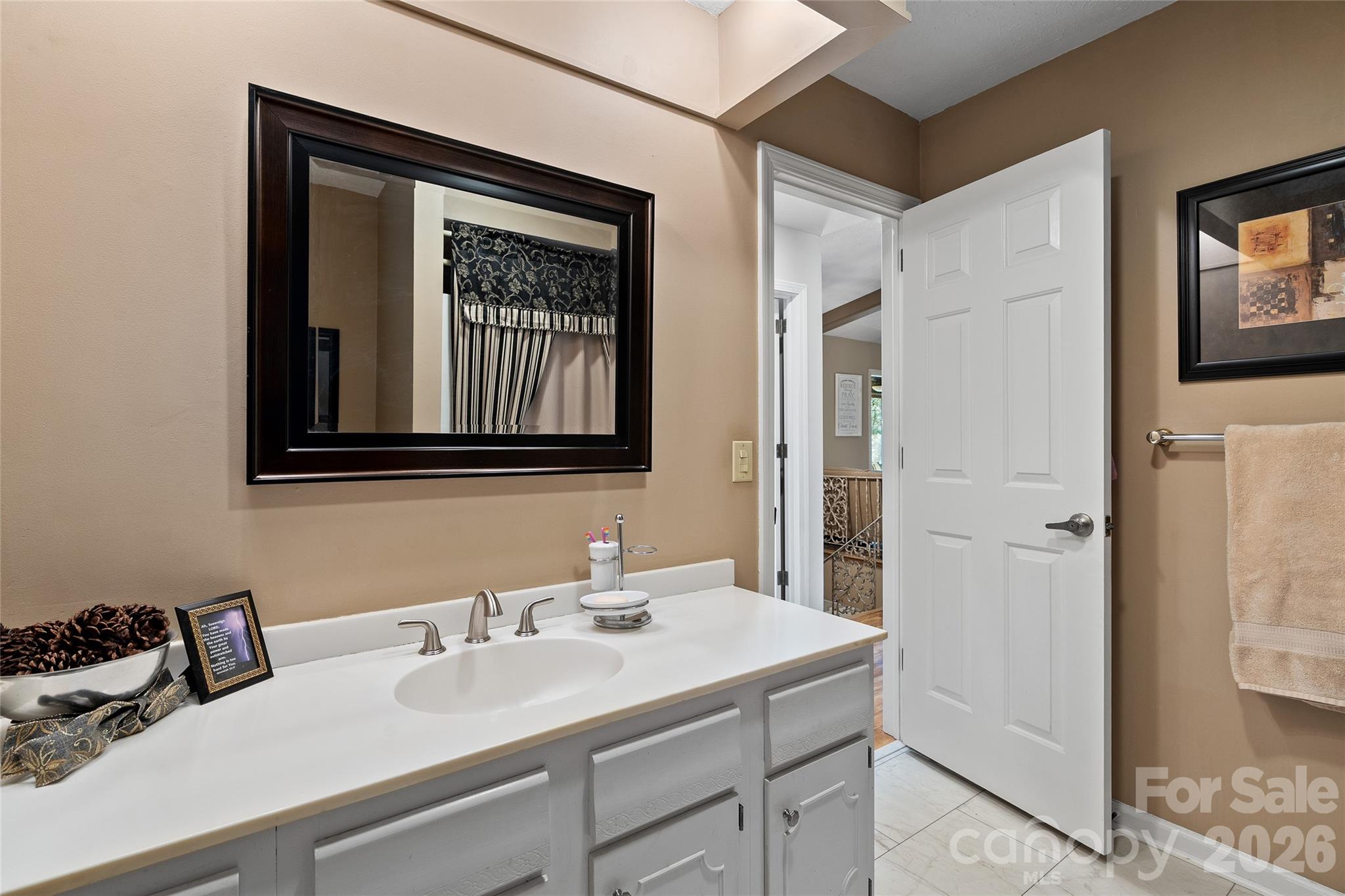 3017 Chestnut Tree Road Hendersonville NC 28792