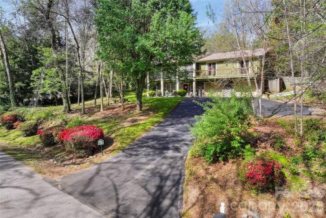 3017 Chestnut Tree Road Hendersonville NC 28792
