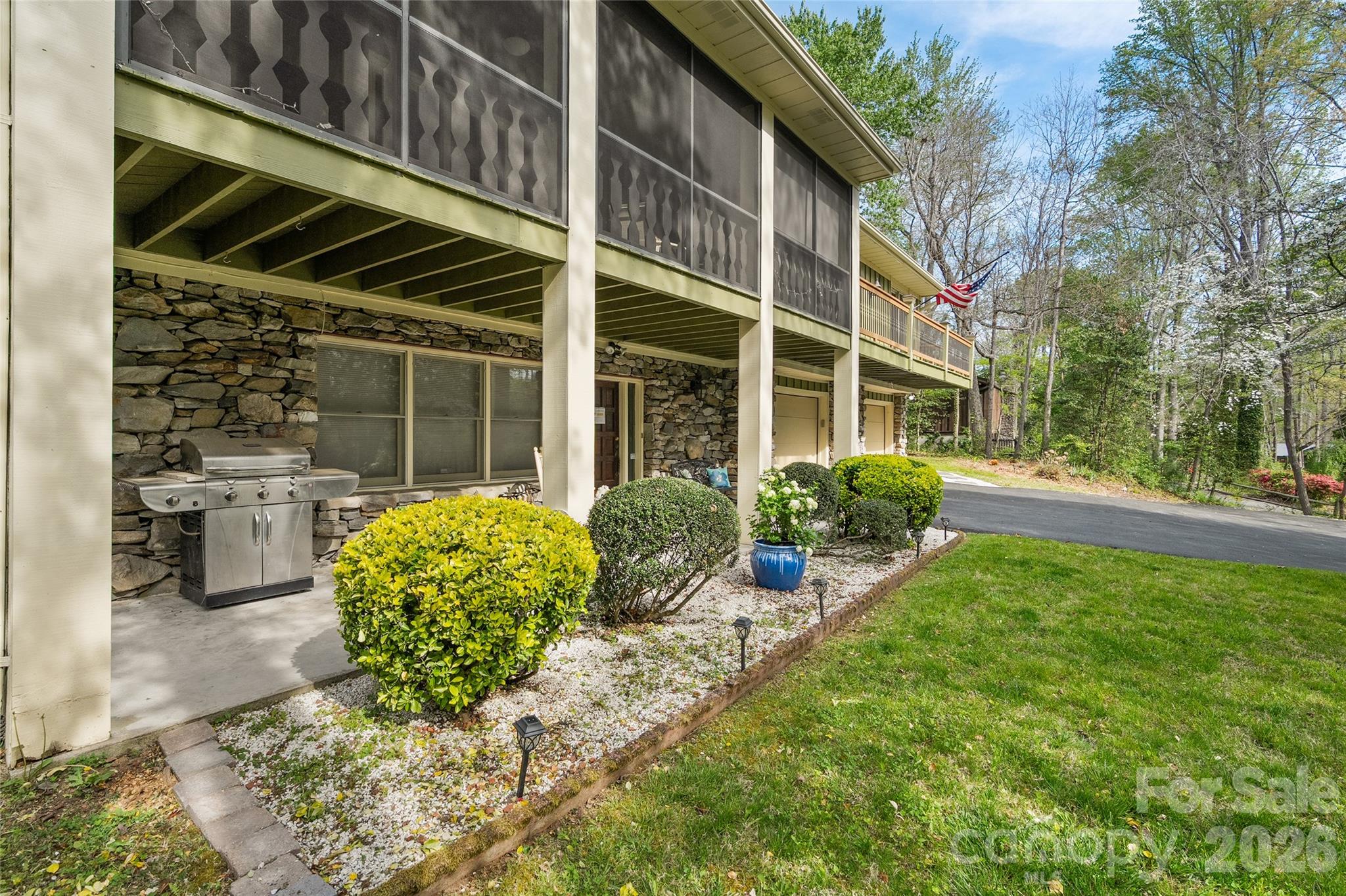 3017 Chestnut Tree Road Hendersonville NC 28792