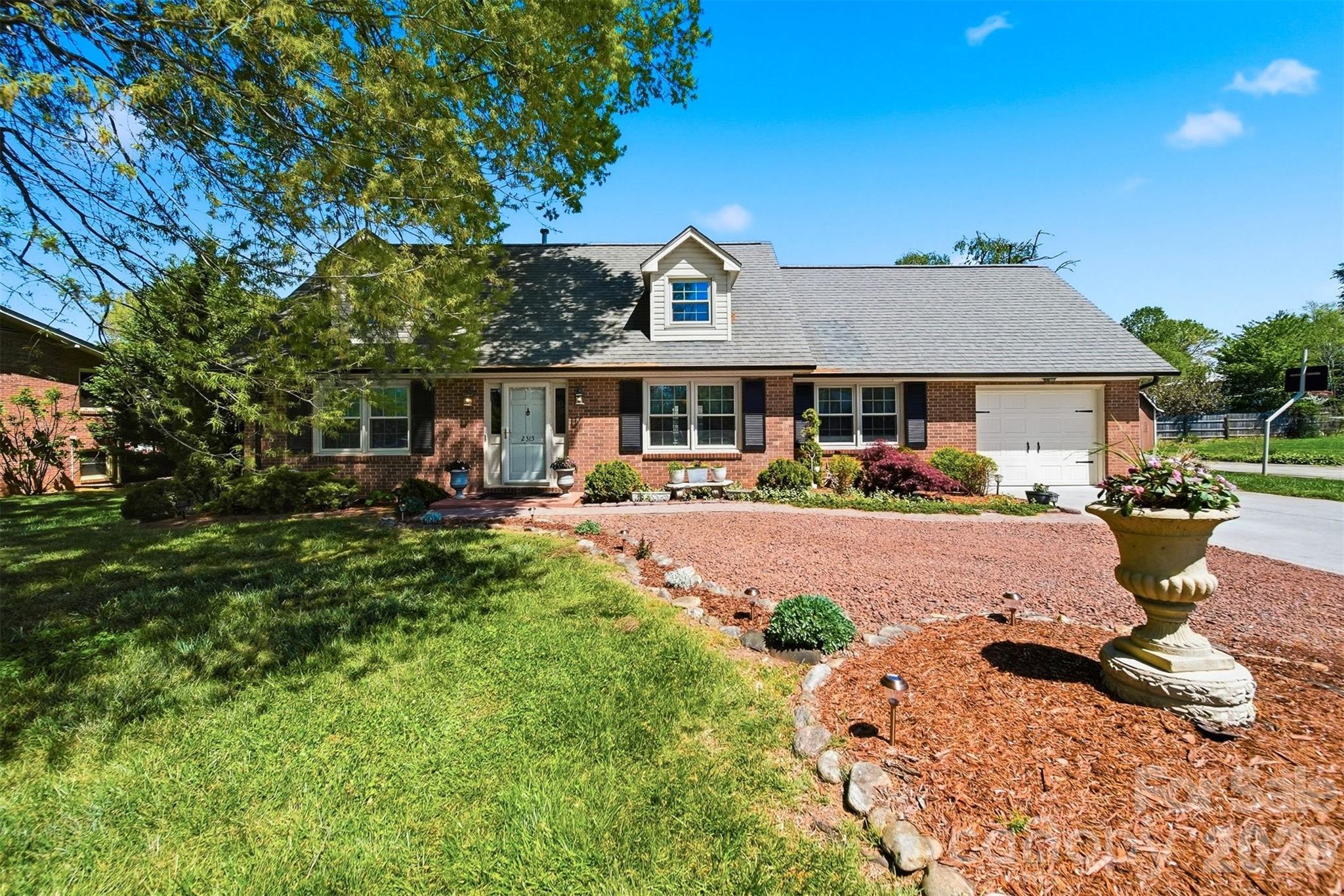 2315 29th Avenue Drive NE Hickory NC 28601