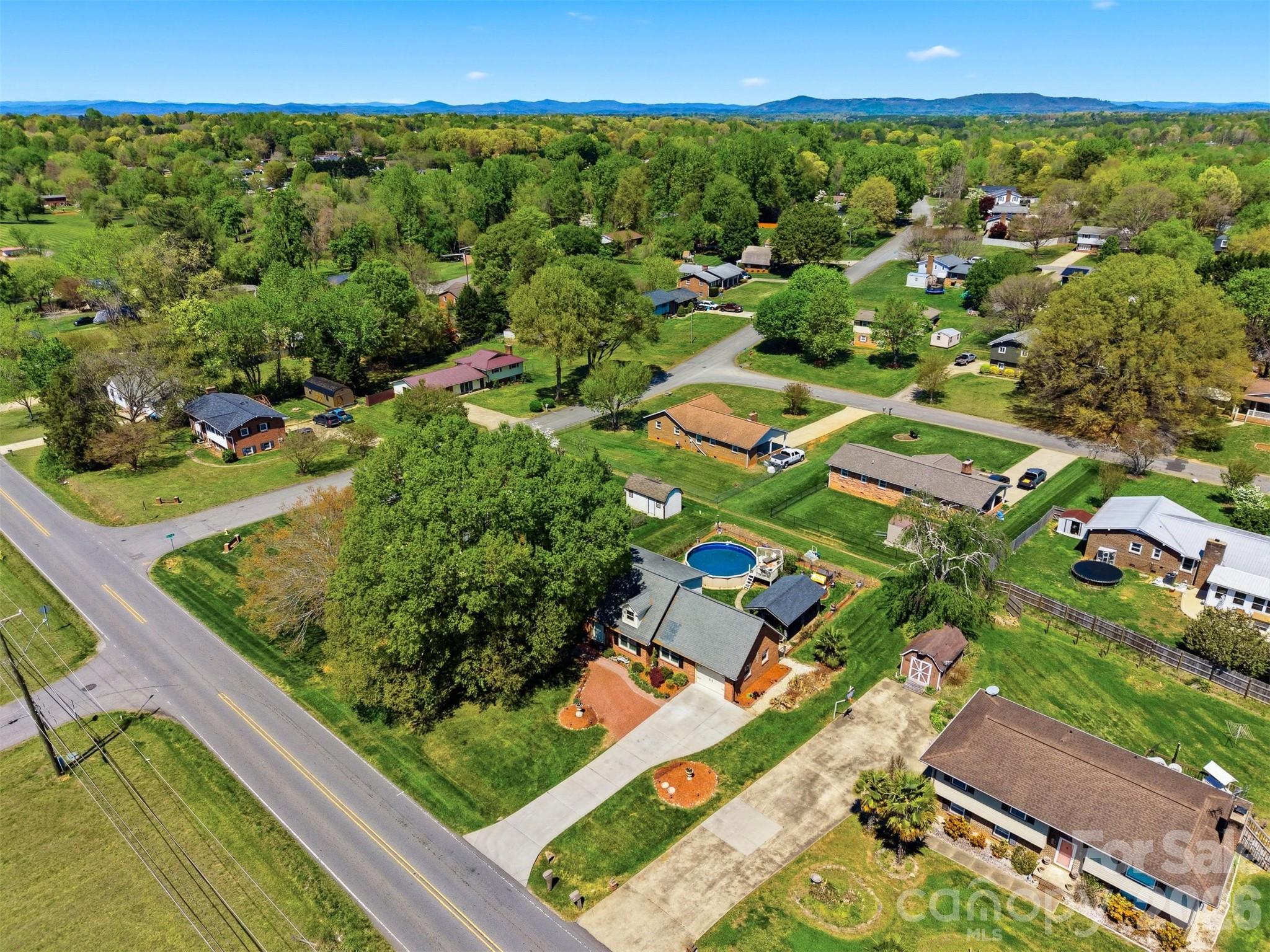 2315 29th Avenue Drive NE Hickory NC 28601