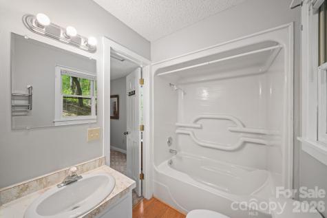 149 Greentree Lane Canton NC 28716