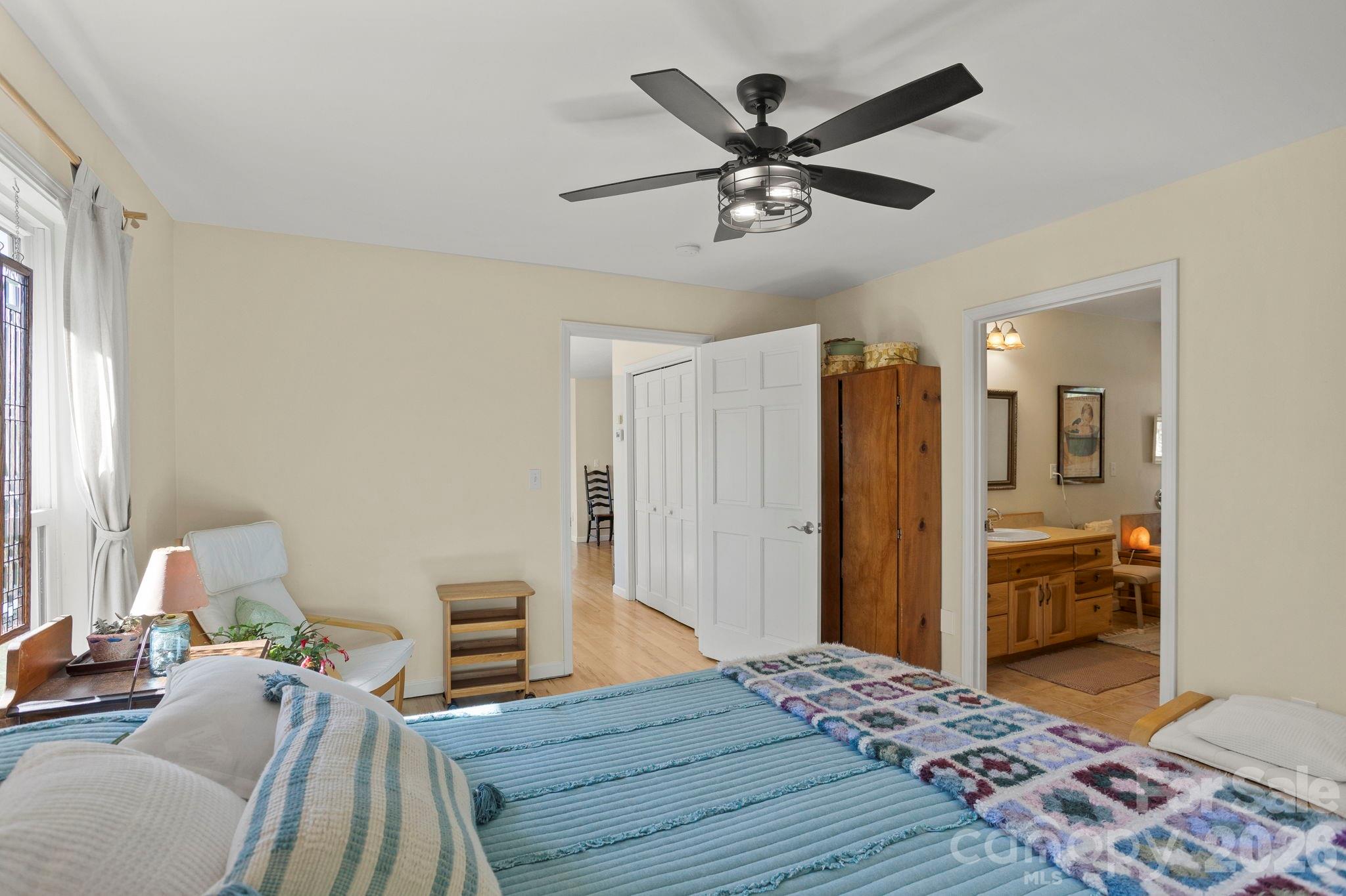 367 Crescent Street Saluda NC 28773