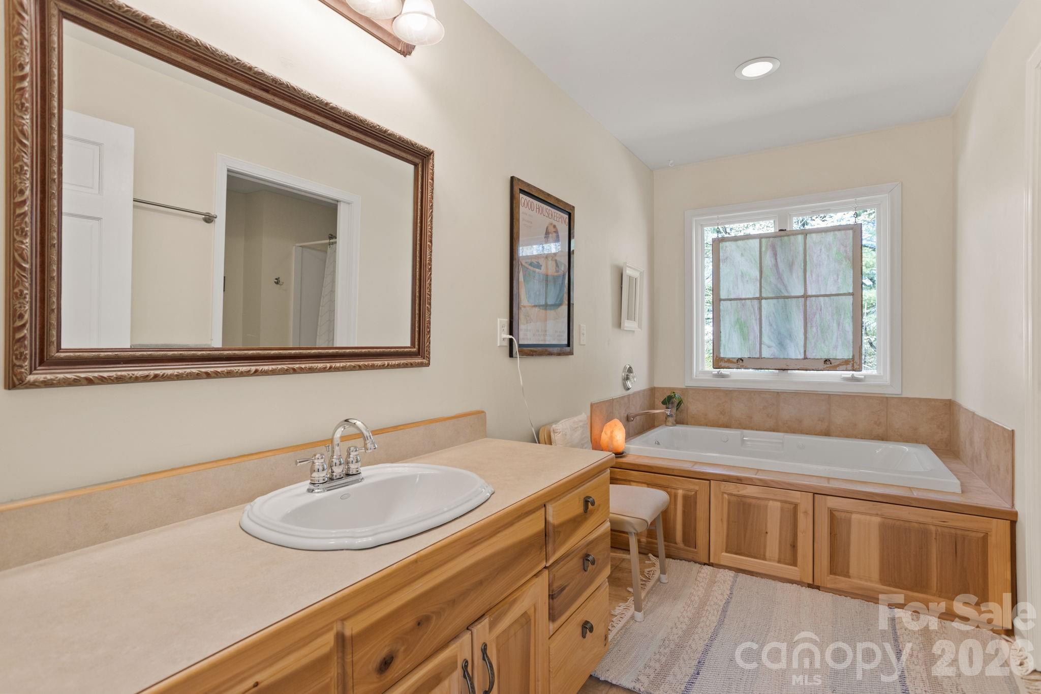 367 Crescent Street Saluda NC 28773