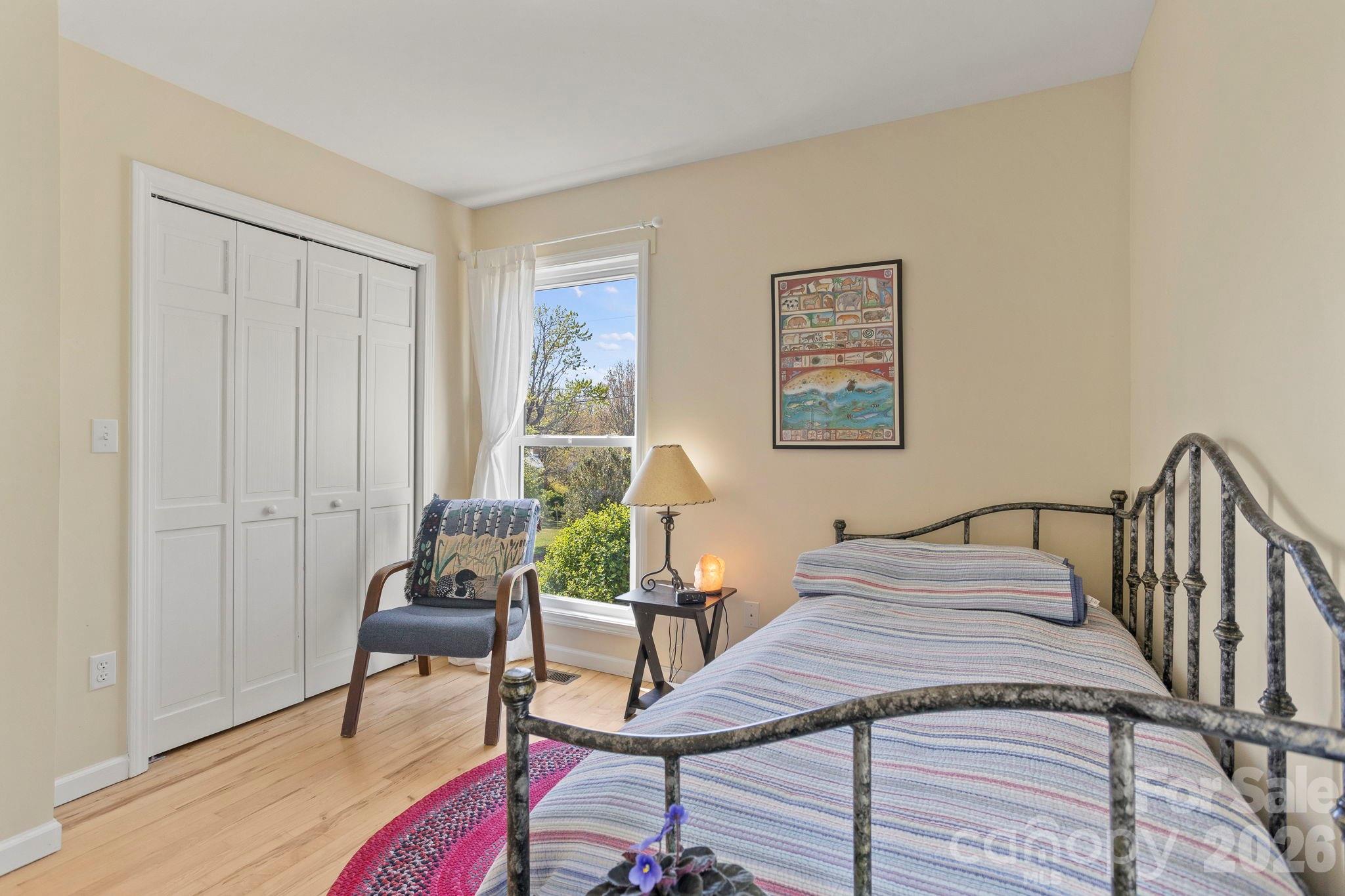 367 Crescent Street Saluda NC 28773