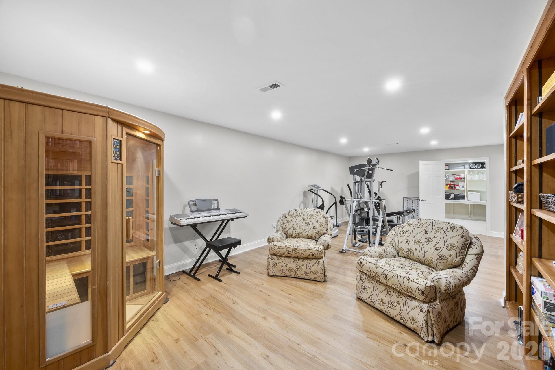 1419 Stoneyridge Drive Charlotte NC 28214