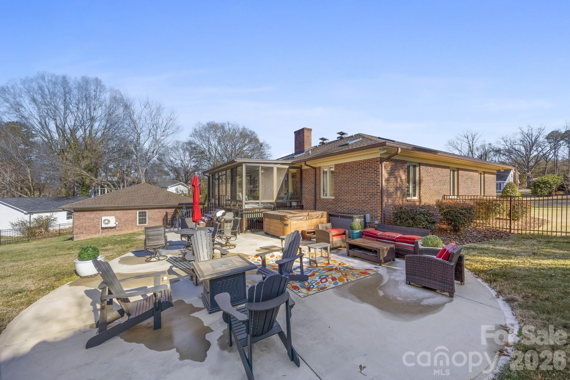 1419 Stoneyridge Drive Charlotte NC 28214