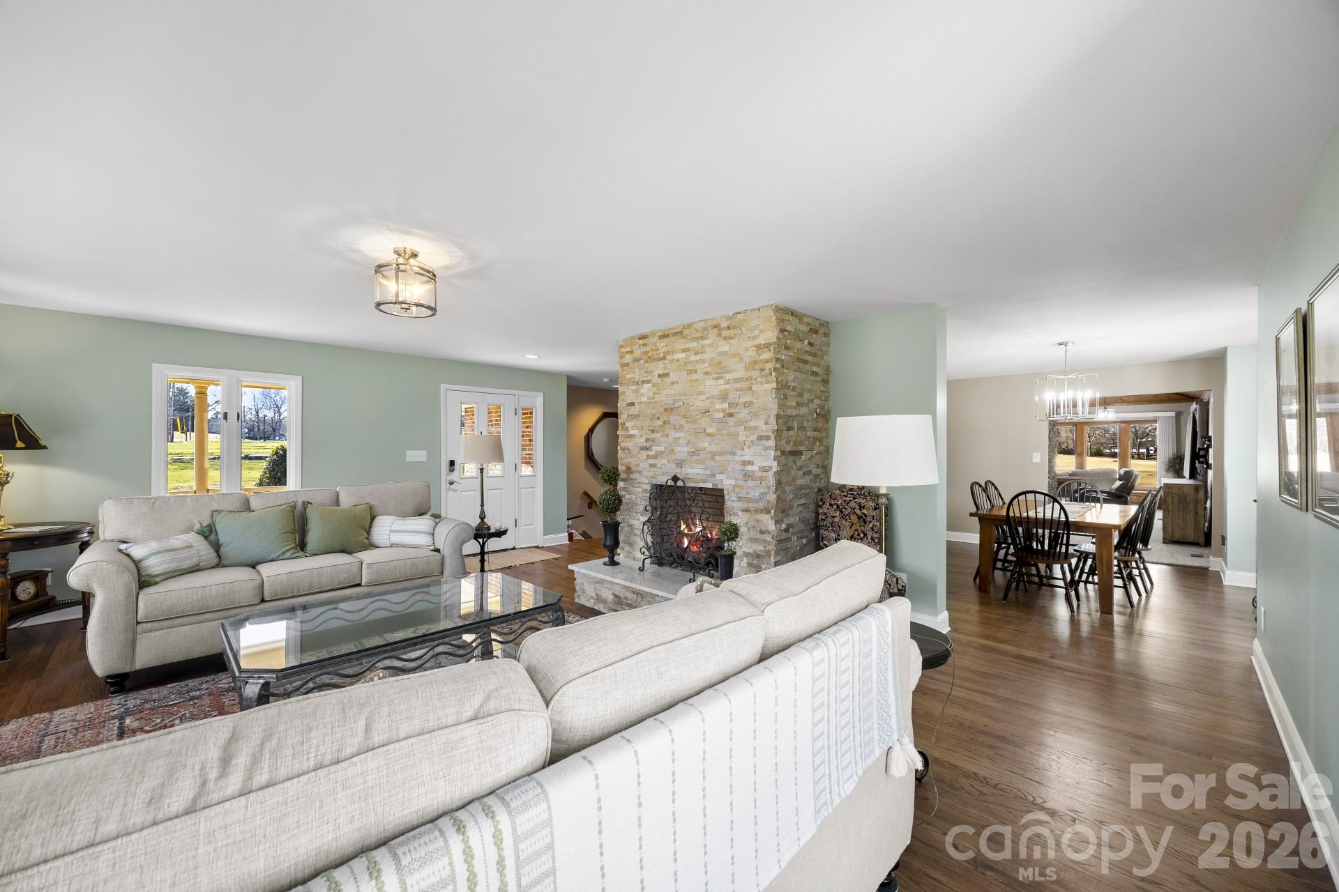 1419 Stoneyridge Drive Charlotte NC 28214