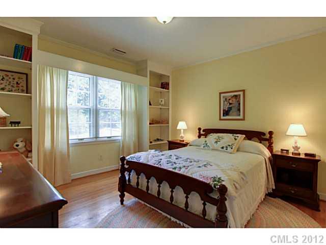 3823 Larkston Drive Charlotte NC 28226