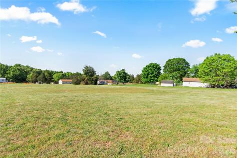 8511 Cloverfield Drive Kannapolis NC 28081