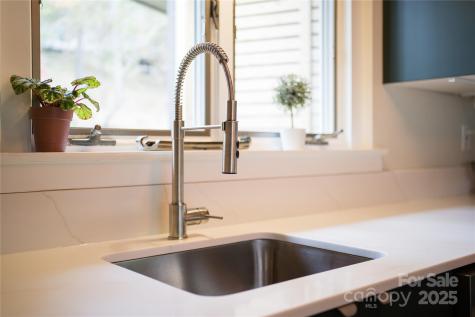 351 Windsor Road Asheville NC 28804