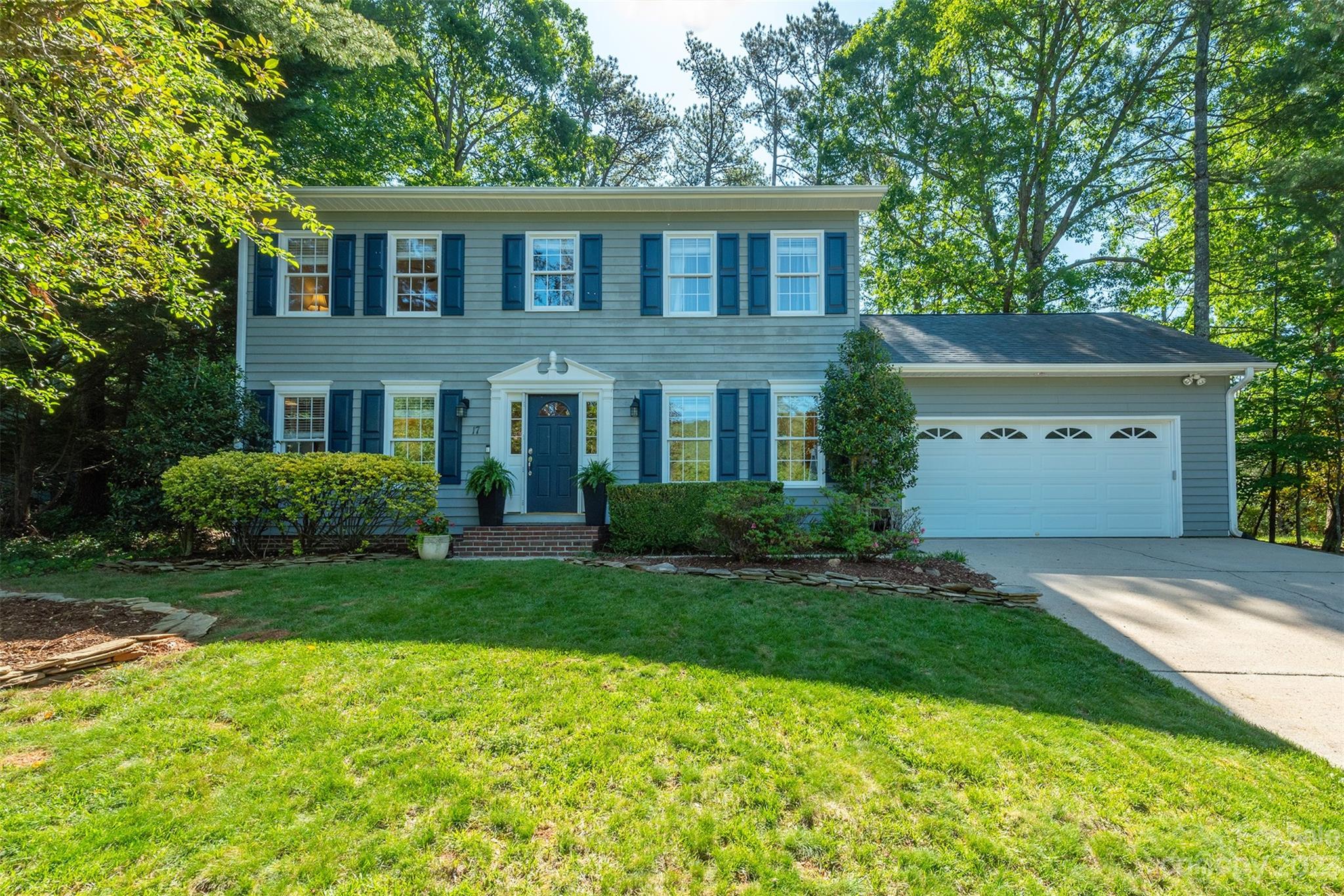 17 Bear Knoll Drive Asheville NC 28805