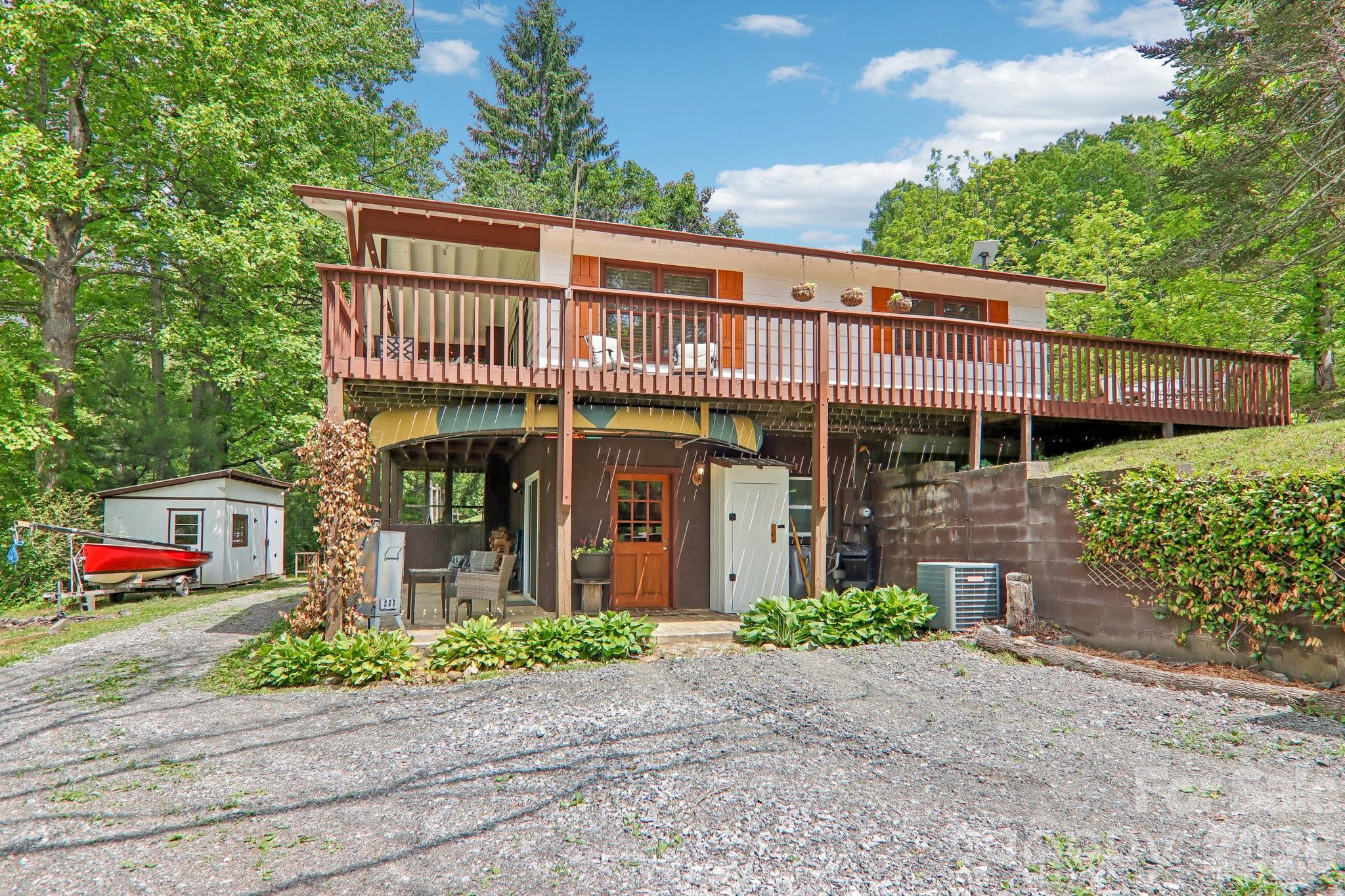 34 Lindsey Hill Lane Zirconia NC 28790