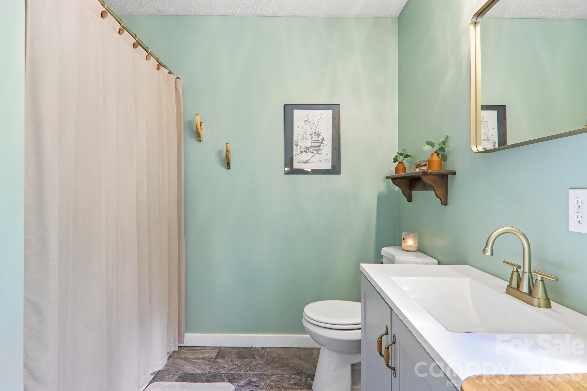 34 Lindsey Hill Lane Zirconia NC 28790