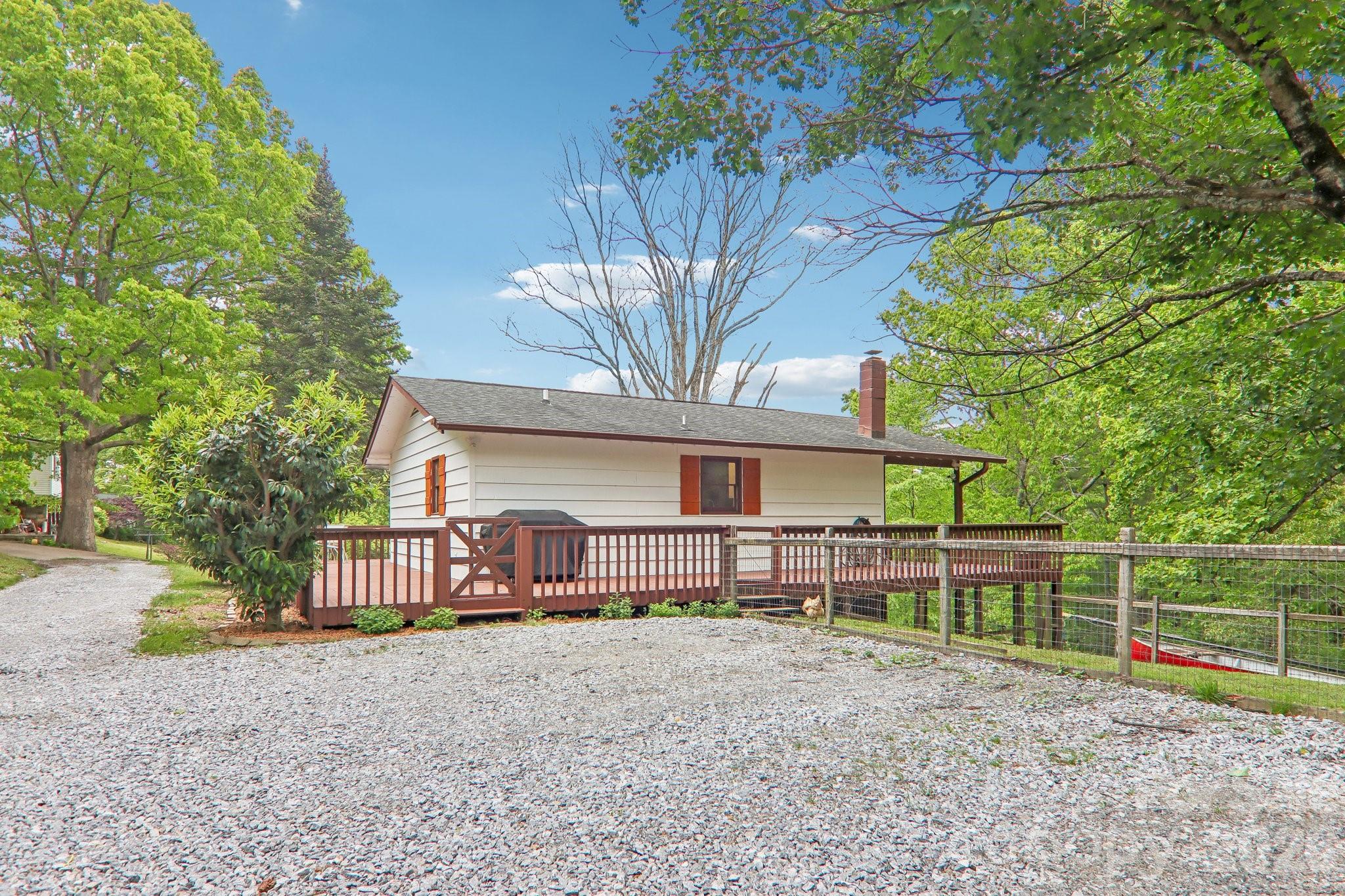 34 Lindsey Hill Lane Zirconia NC 28790