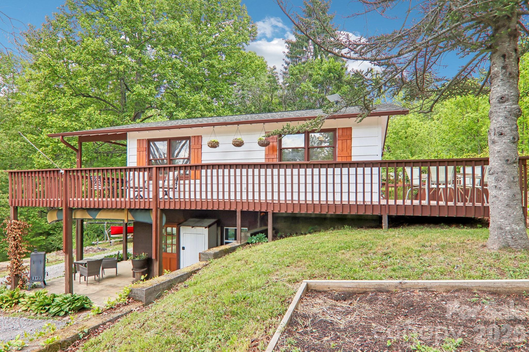 34 Lindsey Hill Lane Zirconia NC 28790