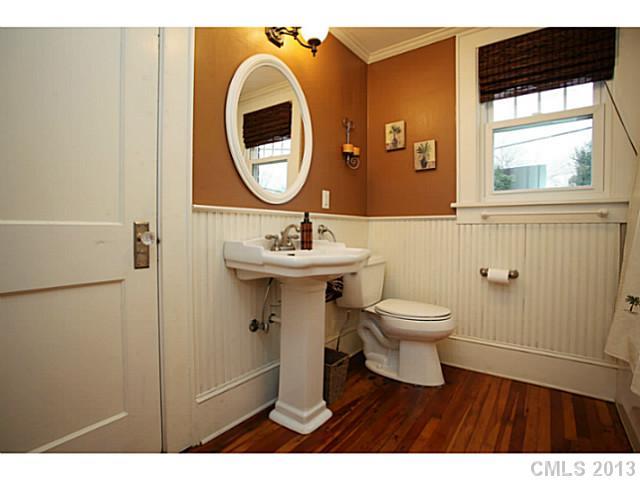 2329 Weddington Avenue Charlotte NC 28204