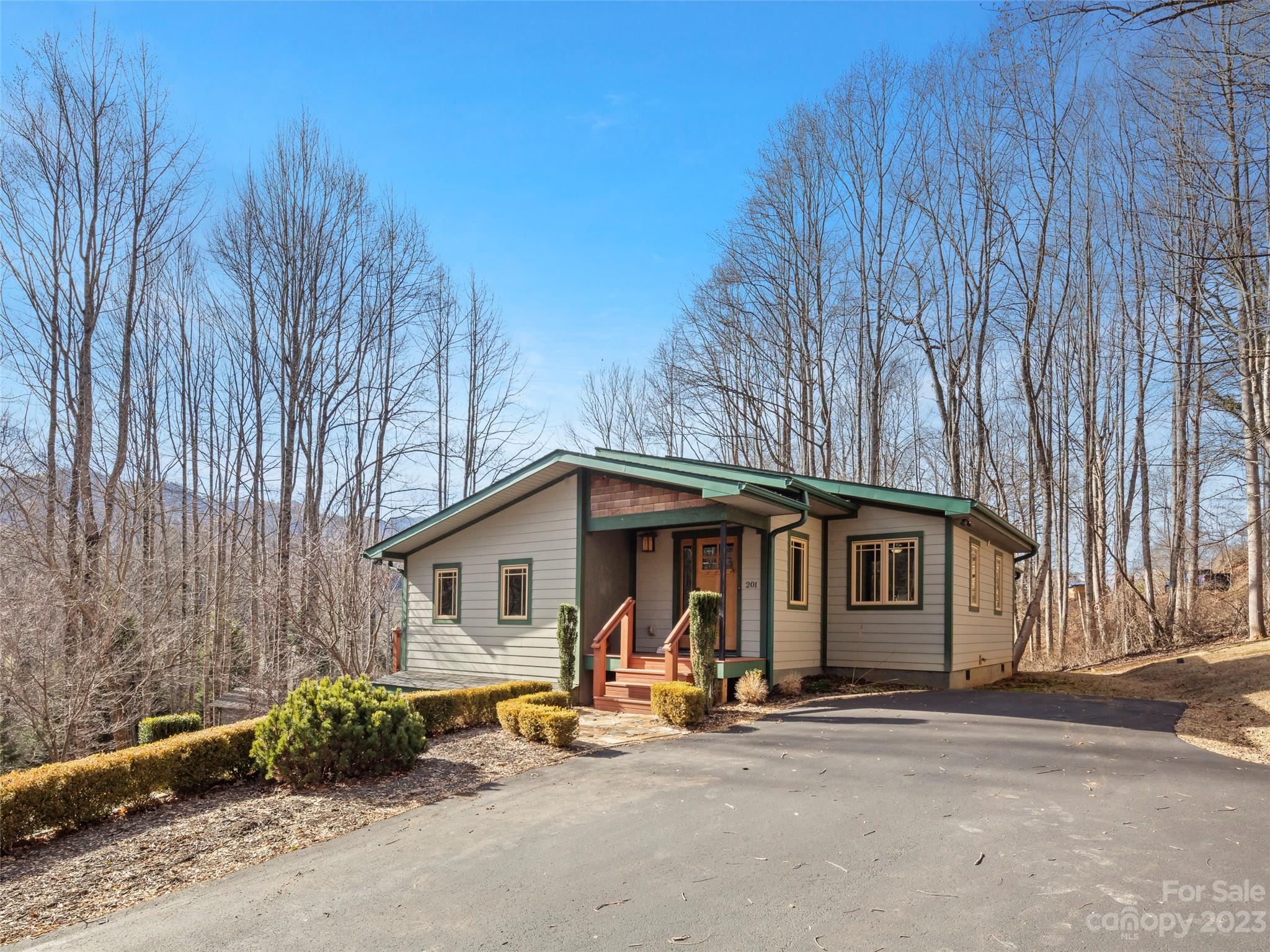 201 Chancery Lane Waynesville NC 28786