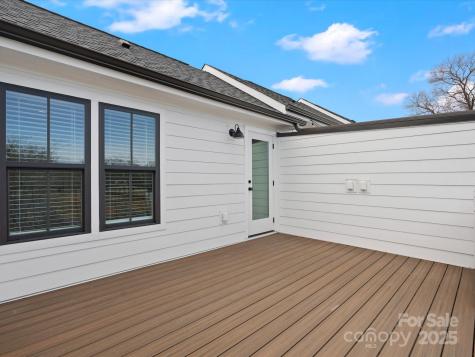 1122 Pegram Crossing Drive Charlotte NC 28205