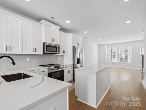 1122 Pegram Crossing Drive Charlotte NC 28205