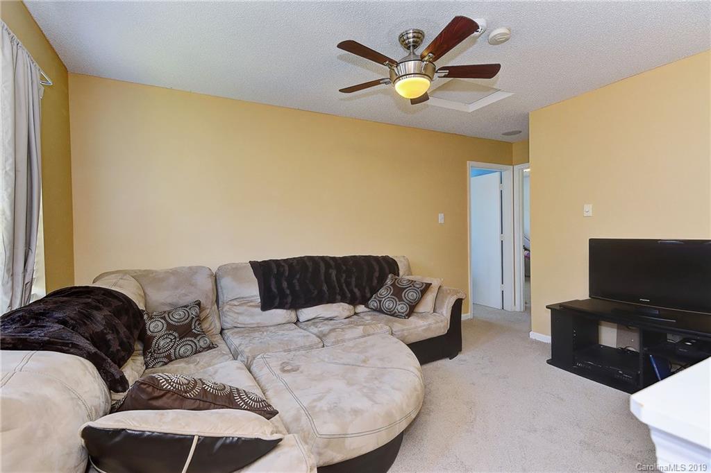 2040 Dunsmore Lane Waxhaw NC 28173