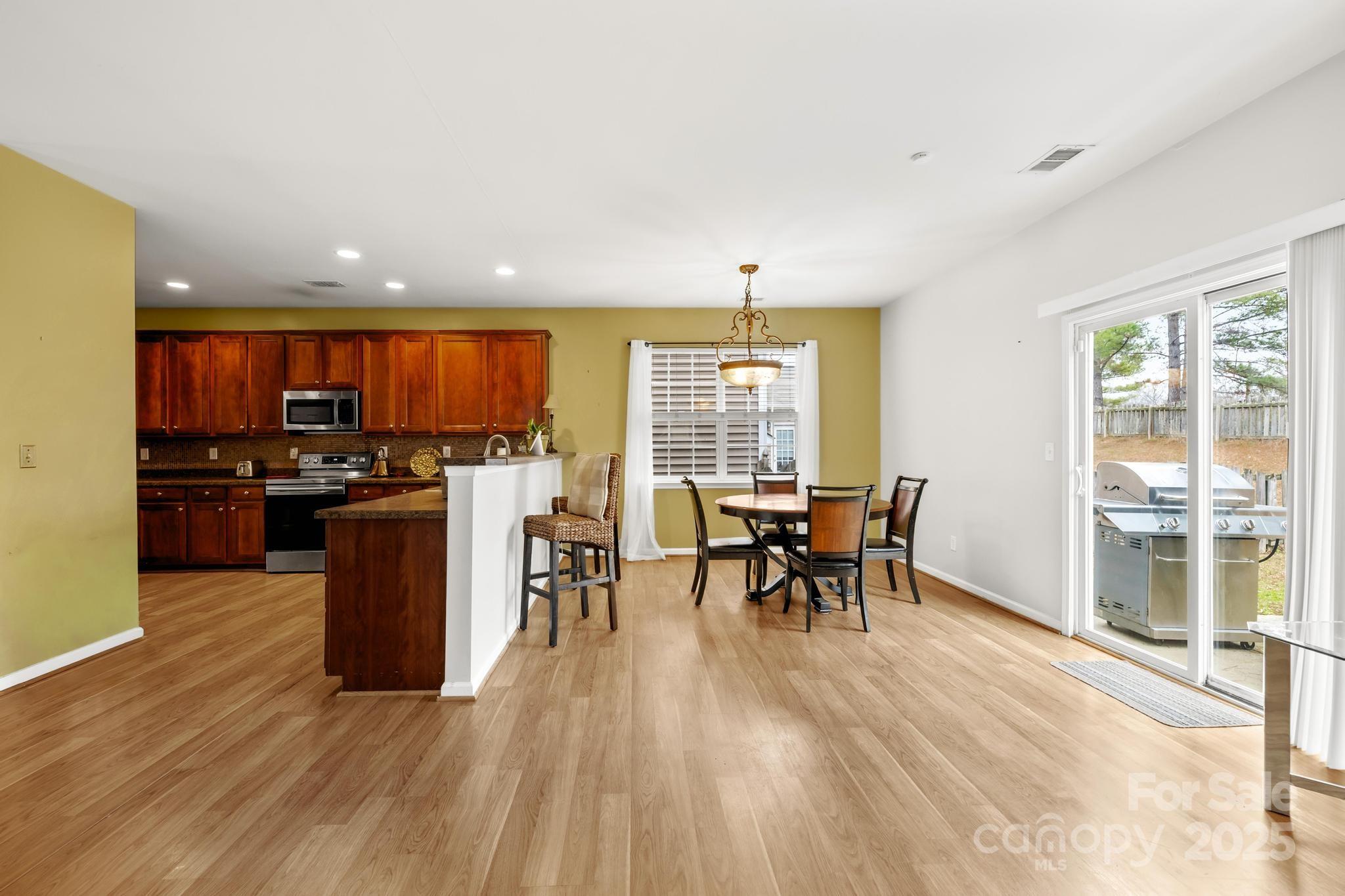 4124 Houldsworth Drive Charlotte NC 28213