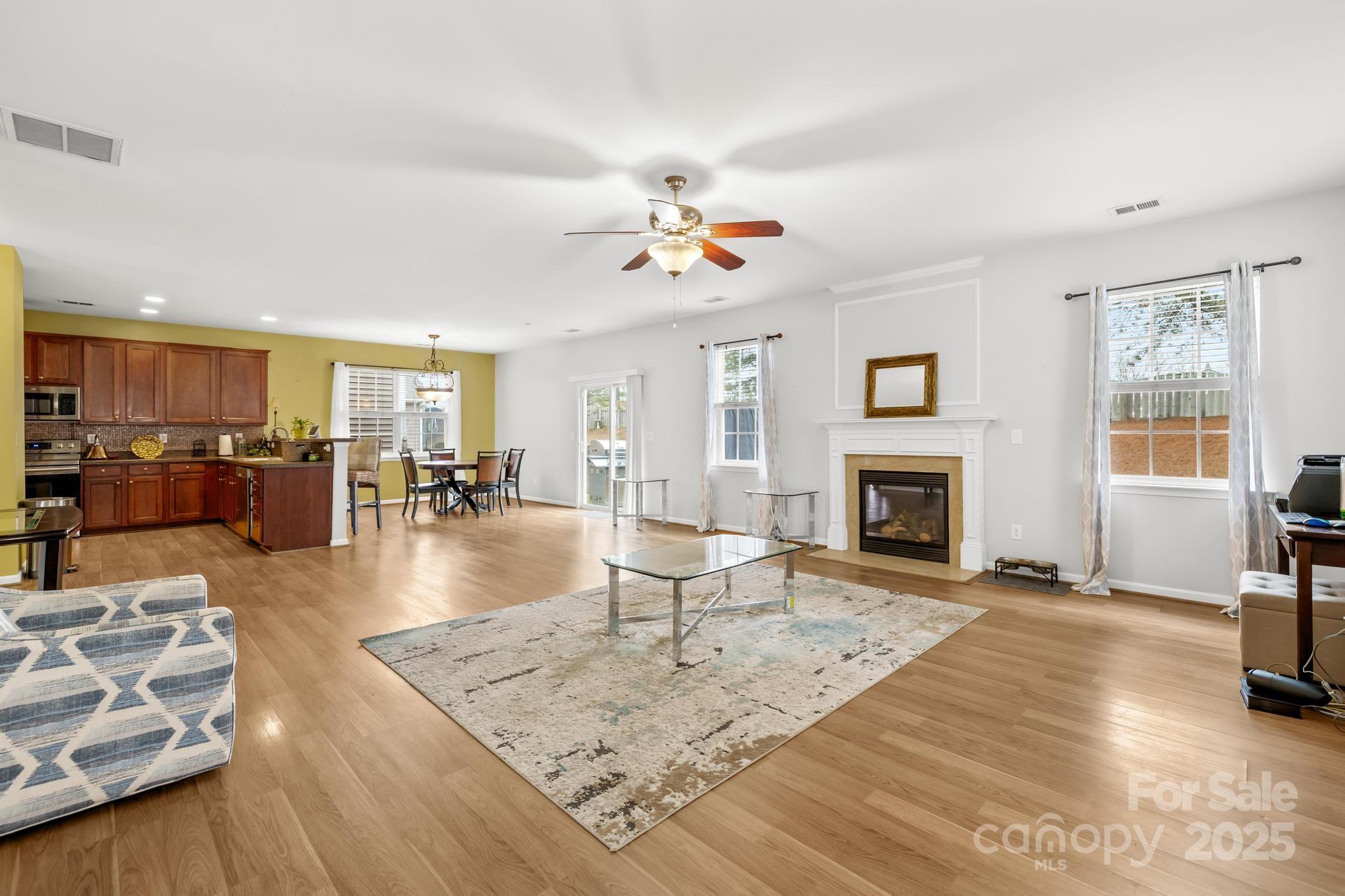 4124 Houldsworth Drive Charlotte NC 28213