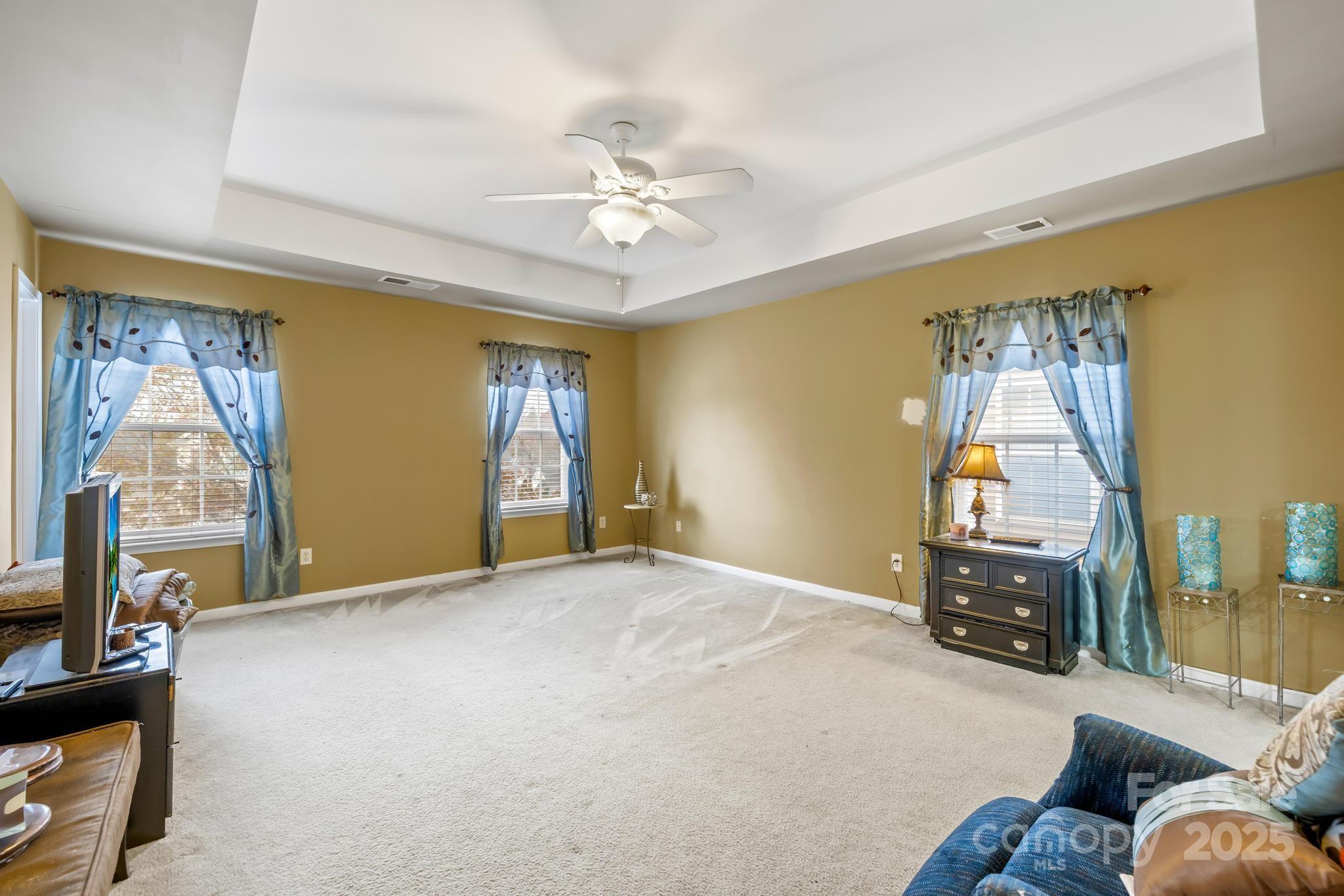 4124 Houldsworth Drive Charlotte NC 28213