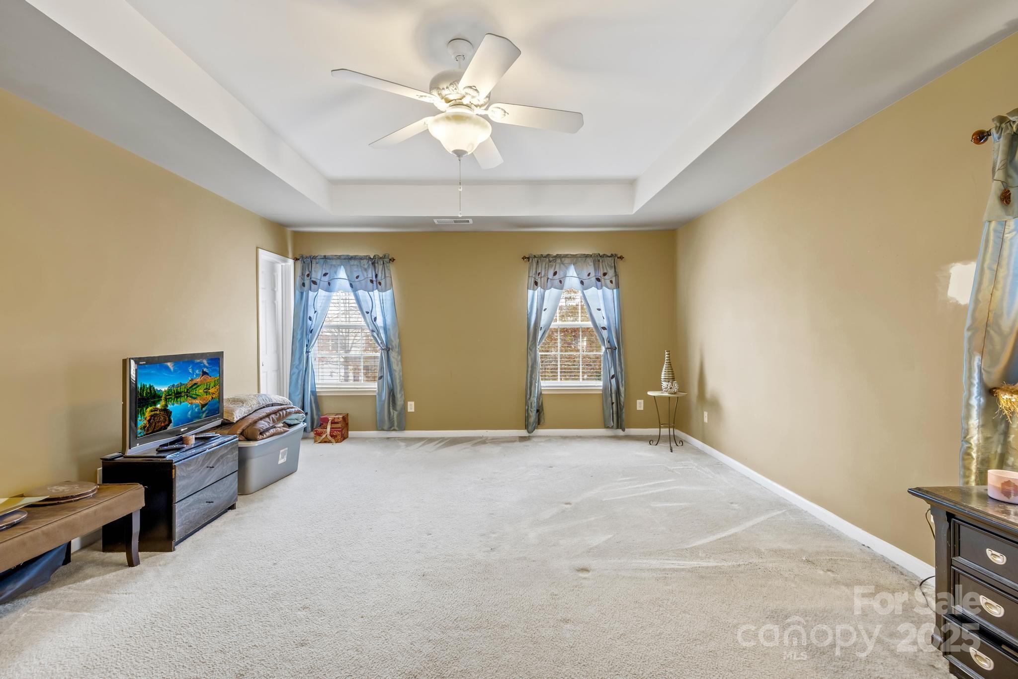 4124 Houldsworth Drive Charlotte NC 28213