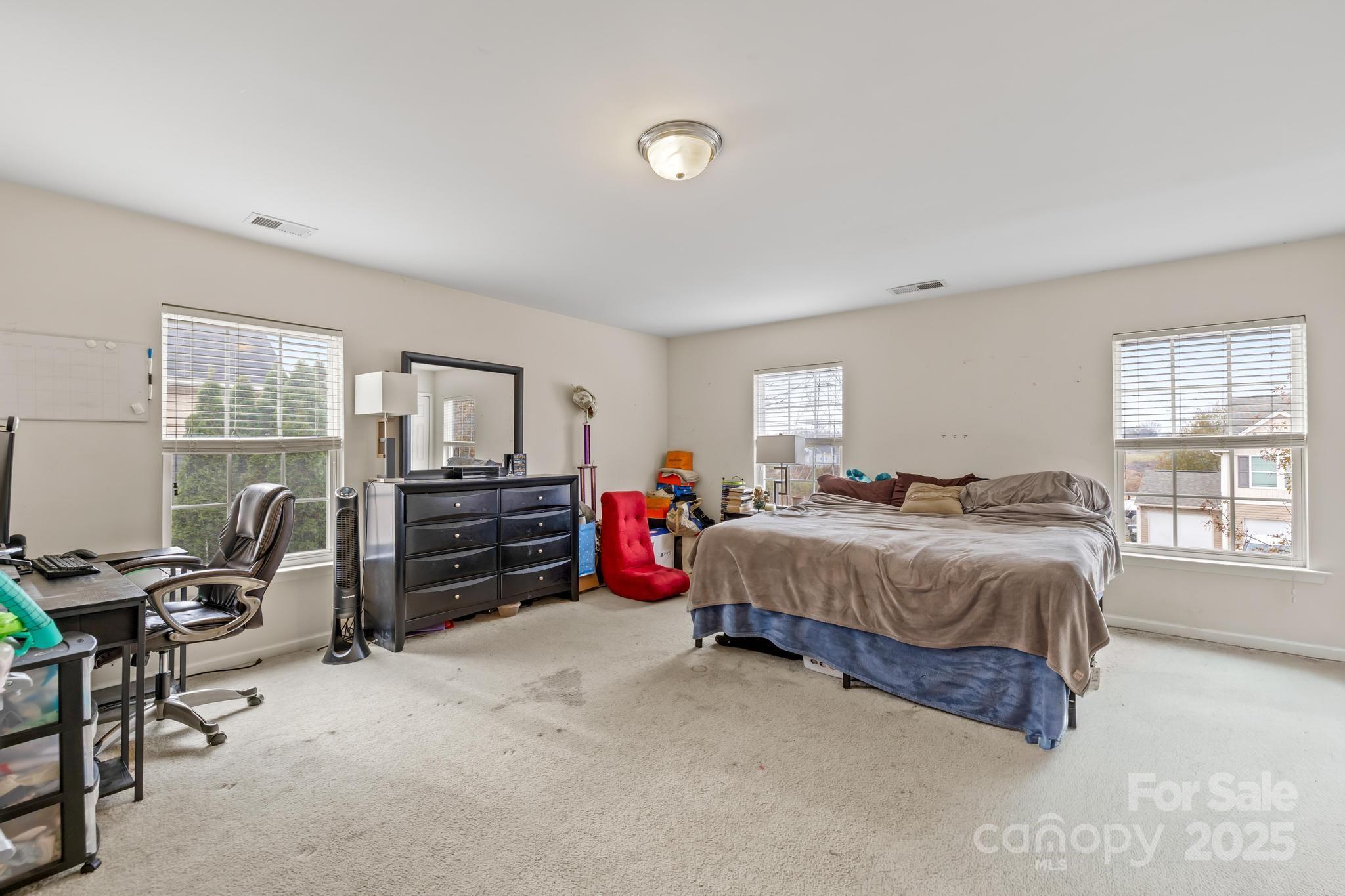 4124 Houldsworth Drive Charlotte NC 28213