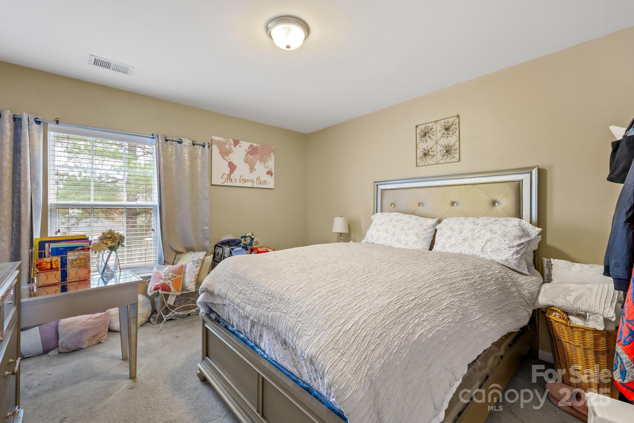 4124 Houldsworth Drive Charlotte NC 28213