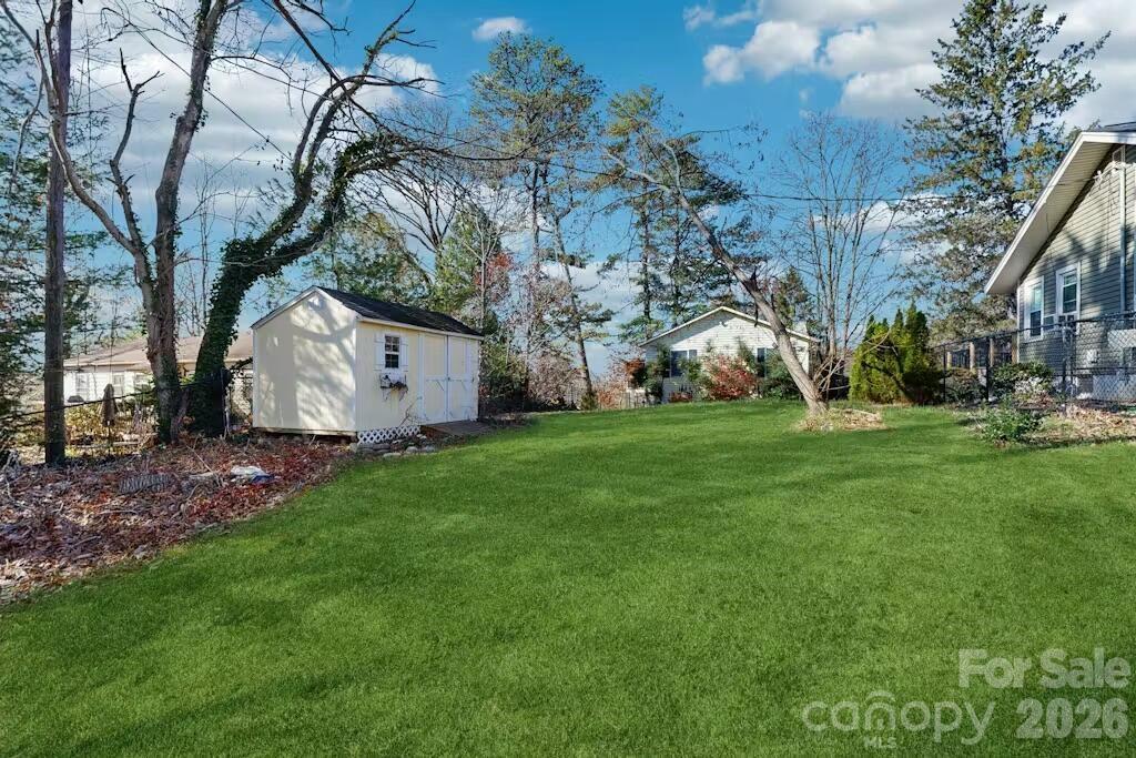 121 Oak Terrace Arden NC 28704