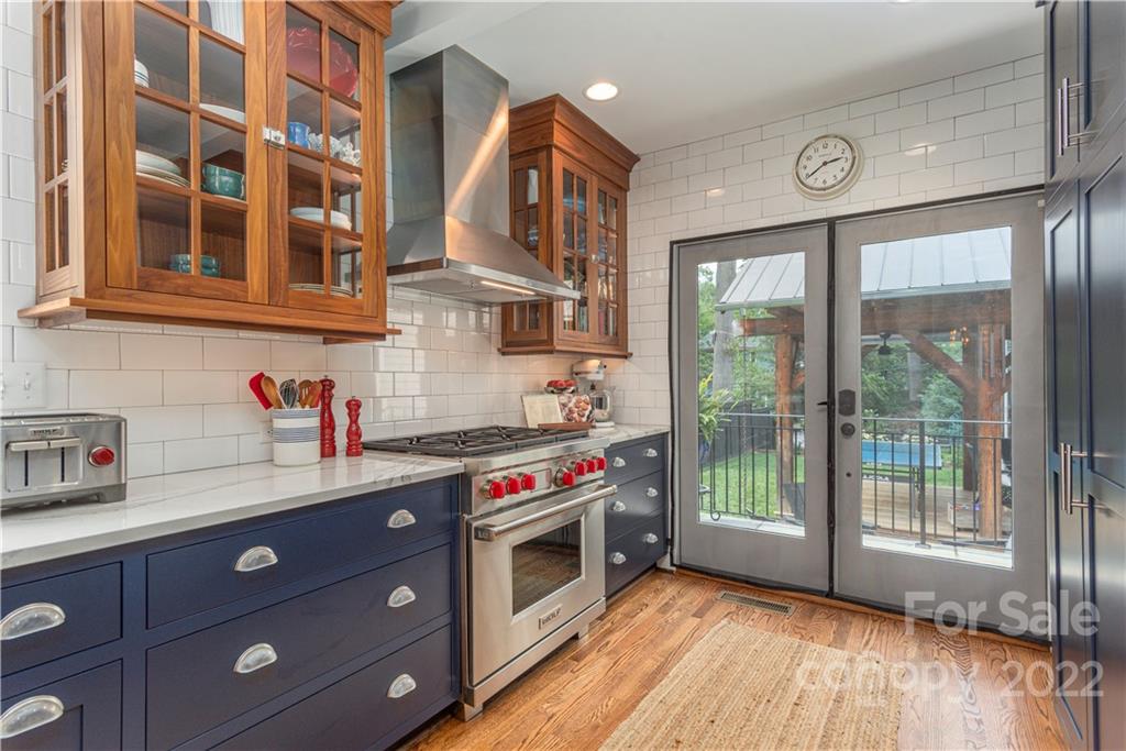 17 Woodley Avenue Asheville NC 28804