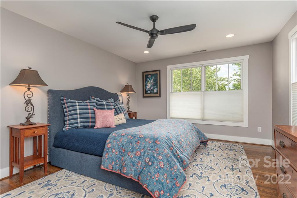 17 Woodley Avenue Asheville NC 28804