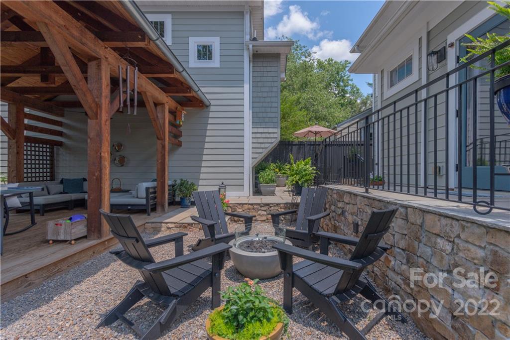 17 Woodley Avenue Asheville NC 28804