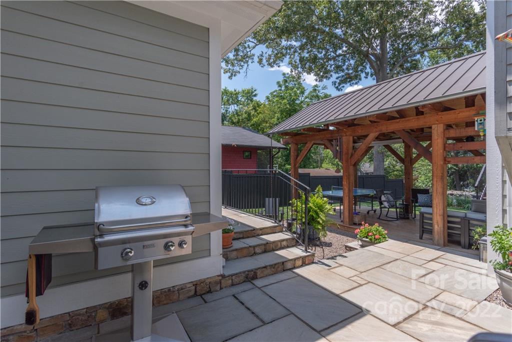17 Woodley Avenue Asheville NC 28804