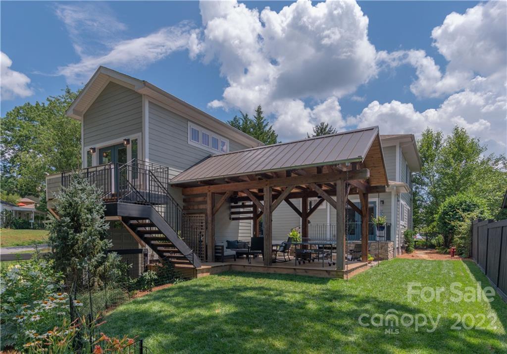 17 Woodley Avenue Asheville NC 28804