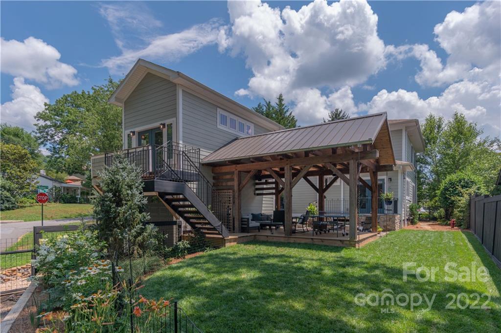 17 Woodley Avenue Asheville NC 28804