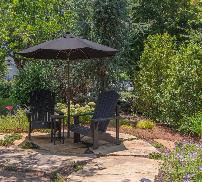 17 Woodley Avenue Asheville NC 28804