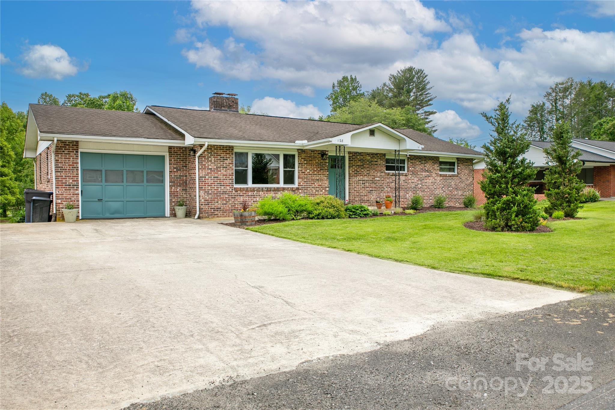 128 Allison Road Brevard NC 28712