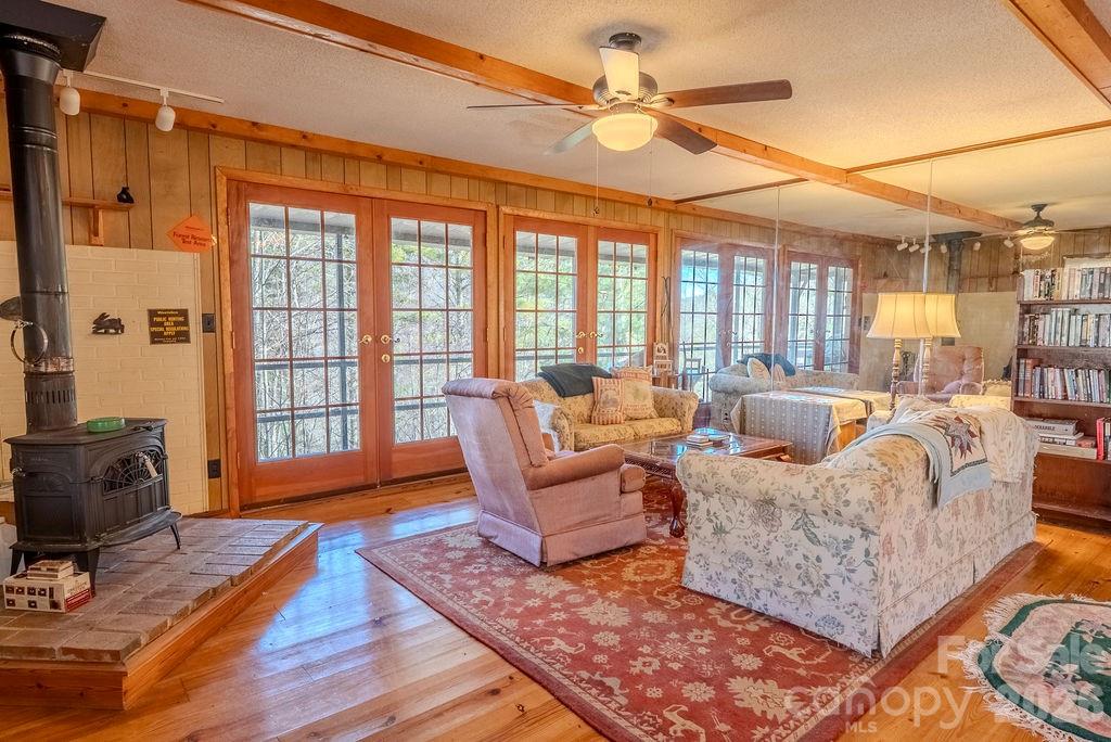 465 Enchanted Forest Drive Sylva NC 28779