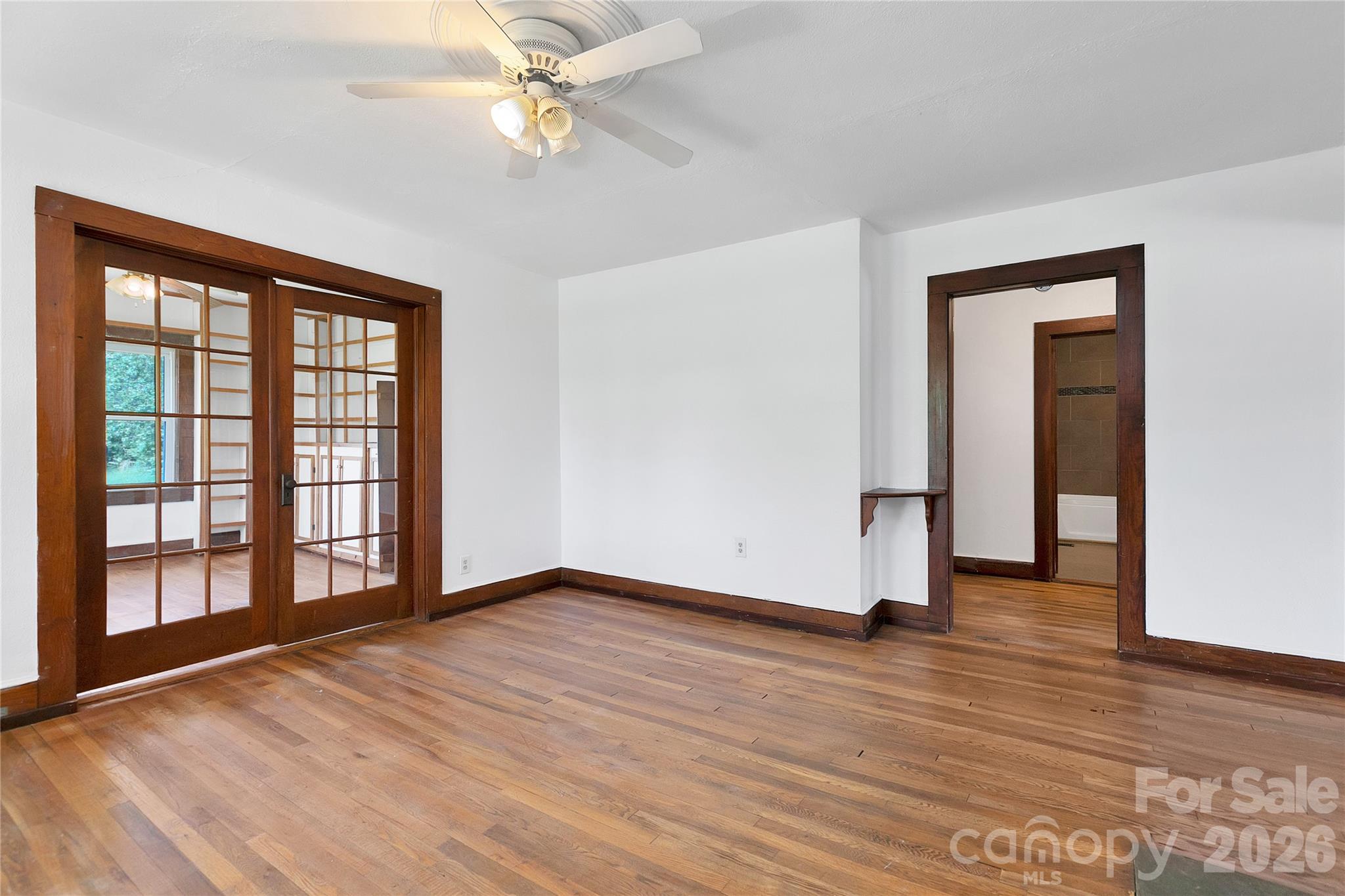 587 Old Hendersonville Highway Brevard NC 28712